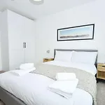 Modern & Stylish 1 Bed Apartment In Liverpool